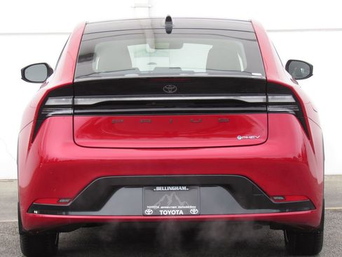 New 2026 Toyota Prius XSE image 7