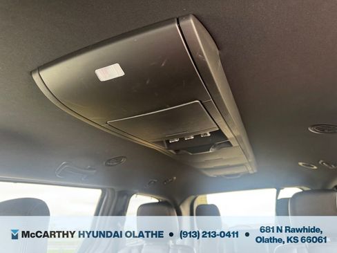 Used 2017 Dodge Grand Caravan GT image 6