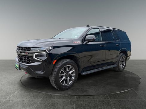 Used 2021 Chevrolet Tahoe Z71 w/ Z71 Signature Package AWD/4WD image 3