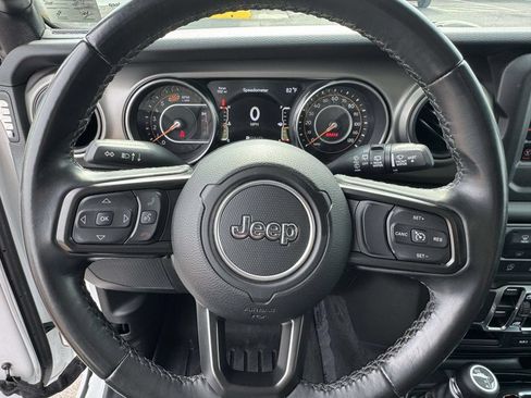 Used 2021 Jeep Wrangler Unlimited Sport AWD/4WD image 16