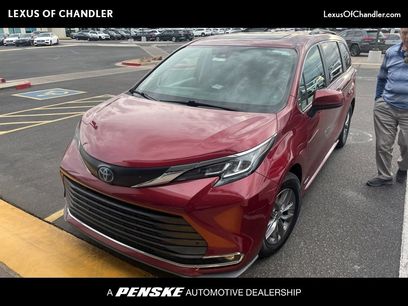 Used 2021 Toyota Sienna XLE