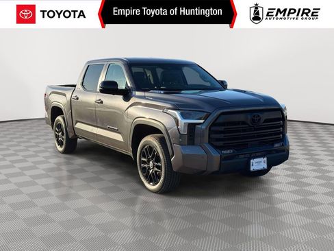 Used 2024 Toyota Tundra Limited image 1