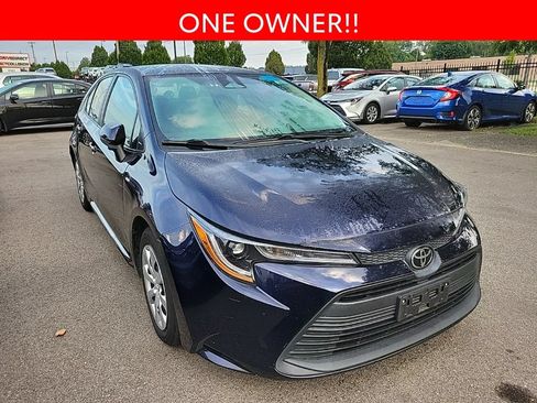 Used 2023 Toyota Corolla LE FWD image 3