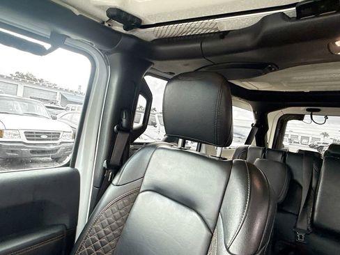 Used 2021 Jeep Wrangler Unlimited Sahara image 18