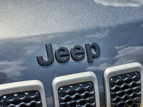 Certified 2021 Jeep Cherokee Limited AWD/4WD image 12