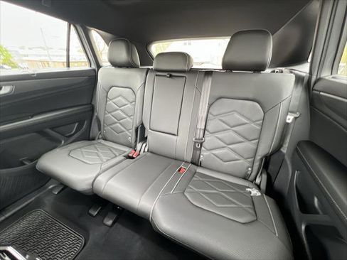 New 2026 Volkswagen Atlas Cross Sport SE AWD/4WD image 22
