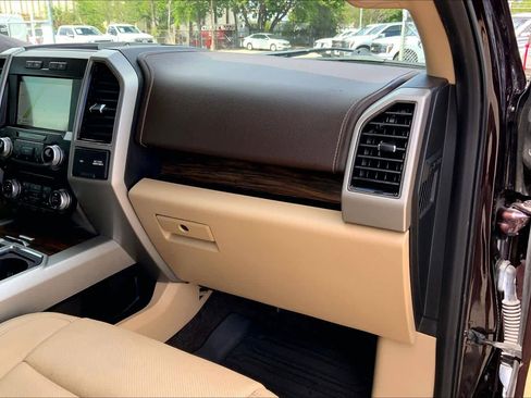 Used 2018 Ford F150 Lariat image 19