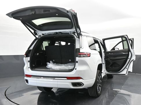 Used 2024 Jeep Grand Cherokee L Overland image 66