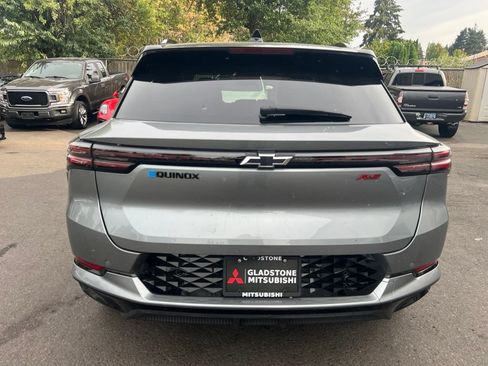 Used 2024 Chevrolet Equinox EV RS FWD image 6