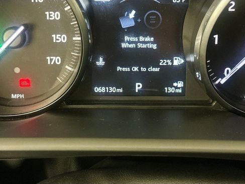 Used 2017 Land Rover Range Rover Sport HSE AWD/4WD image 12