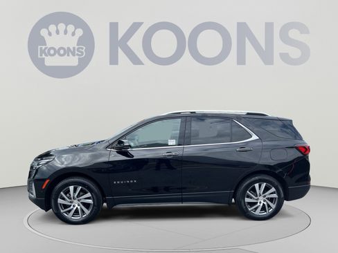 Used 2023 Chevrolet Equinox Premier AWD/4WD image 2