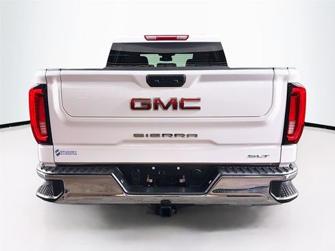 Used 2025 GMC Sierra 1500 SLT AWD/4WD image 10