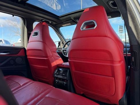 Used 2017 BMW X5 M image 22