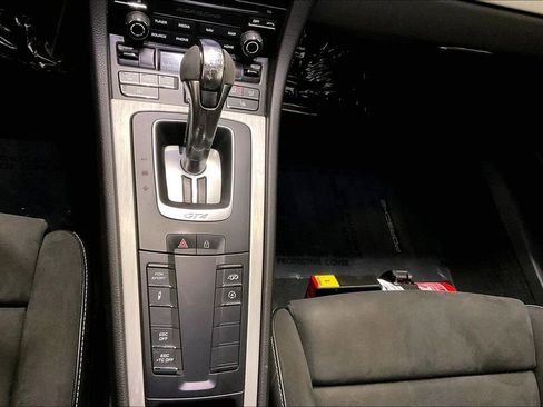 Used 2022 Porsche 718 Cayman GT4 image 12