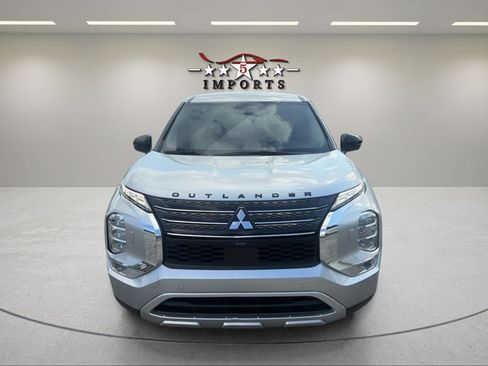 Used 2022 Mitsubishi Outlander SE AWD/4WD image 8