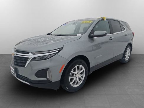 Used 2024 Chevrolet Equinox LT image 12