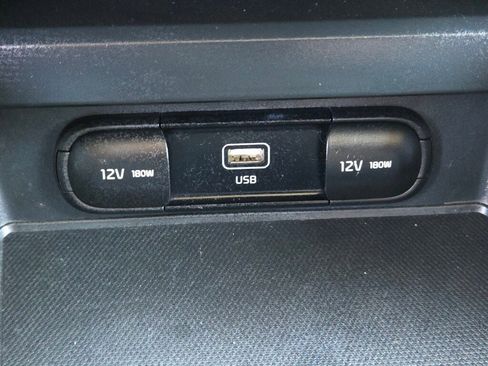 Used 2023 Kia Soul LX image 24