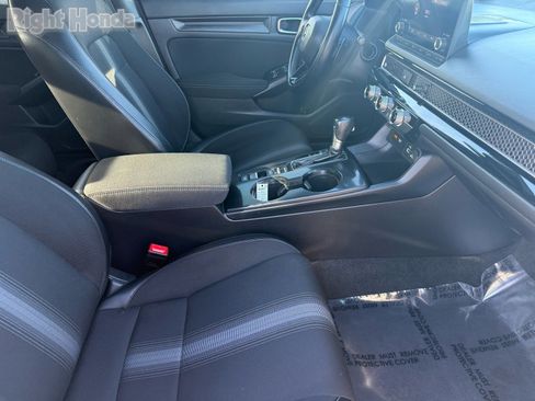 Used 2023 Honda Civic Sport image 30