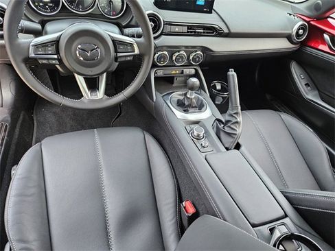 Used 2025 MAZDA MX-5 Miata RF Grand Touring image 6