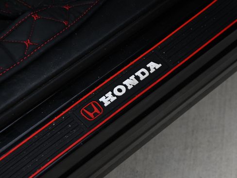 Used 2017 Honda CR-V LX image 29