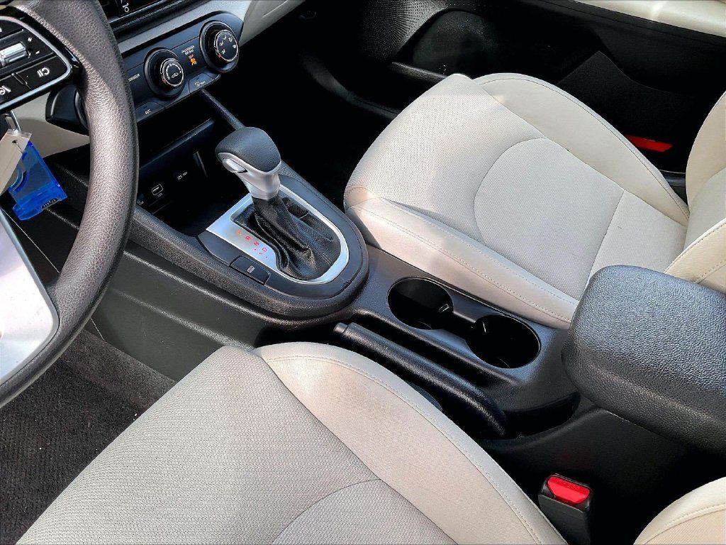 Used 2023 Kia Forte LXS w/ LXS Technology Package FWD image 18