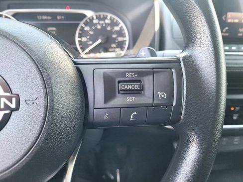 Used 2023 Nissan Rogue S AWD/4WD image 19