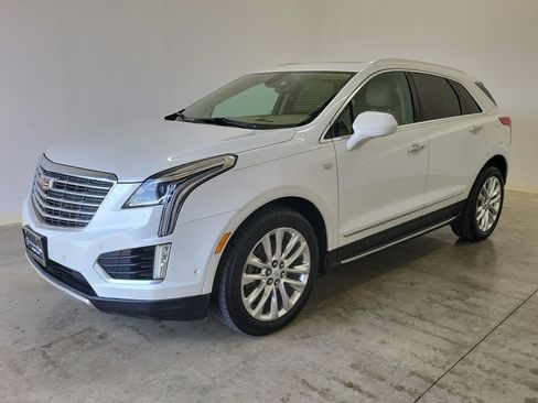 Used 2017 Cadillac XT5 Platinum w/ Driver Assist Package AWD/4WD image 36