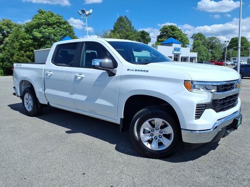 Certified 2026 Chevrolet Silverado 1500 LT AWD/4WD image 2