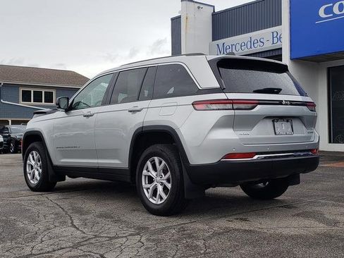Used 2022 Jeep Grand Cherokee Limited image 9