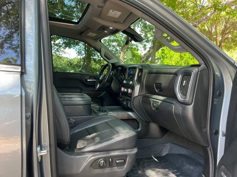 Used 2019 GMC Sierra 1500 Denali w/ Denali Ultimate Package AWD/4WD image 22