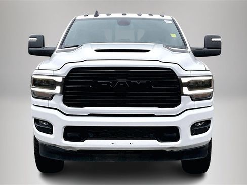 Used 2023 RAM 2500 Laramie w/ Night Edition image 4