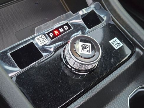 New 2025 Jeep Grand Cherokee Laredo X w/ Luxury Tech Group I image 28