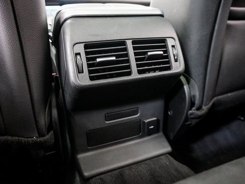 Used 2022 Land Rover Range Rover Velar S image 12