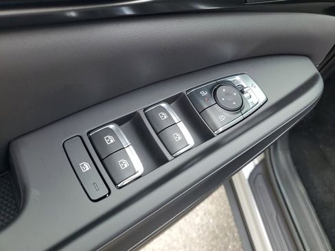 New 2026 Kia Carnival SX image 9