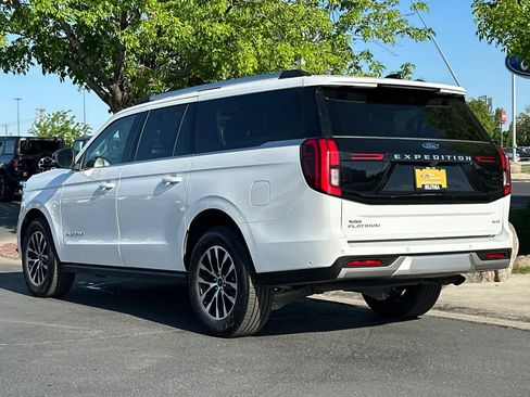Certified 2025 Ford Expedition Max Platinum AWD/4WD image 6