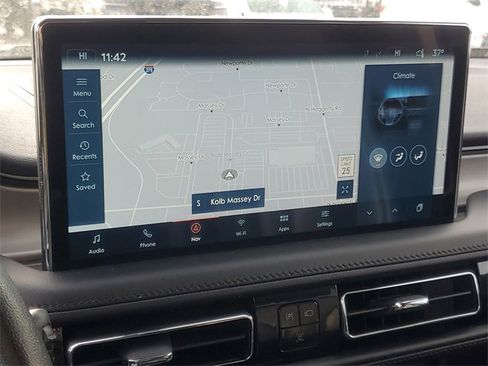 Certified 2022 Lincoln Nautilus AWD w/ Premium Package image 25