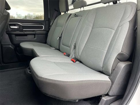Used 2024 RAM 3500 Big Horn image 22