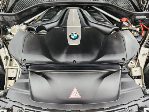 Used 2015 BMW X5 xDrive50i AWD/4WD image 30