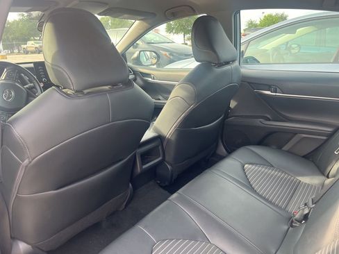 Used 2023 Toyota Camry SE FWD image 12