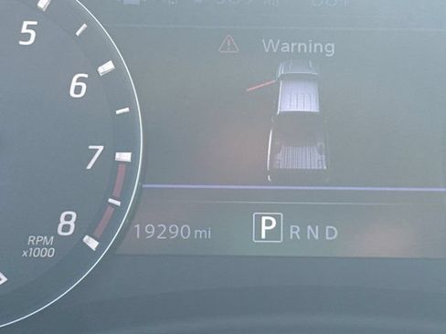Certified 2025 Nissan Frontier SV RWD image 26