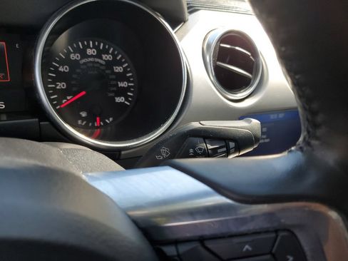 Used 2022 Ford Mustang Premium RWD image 21