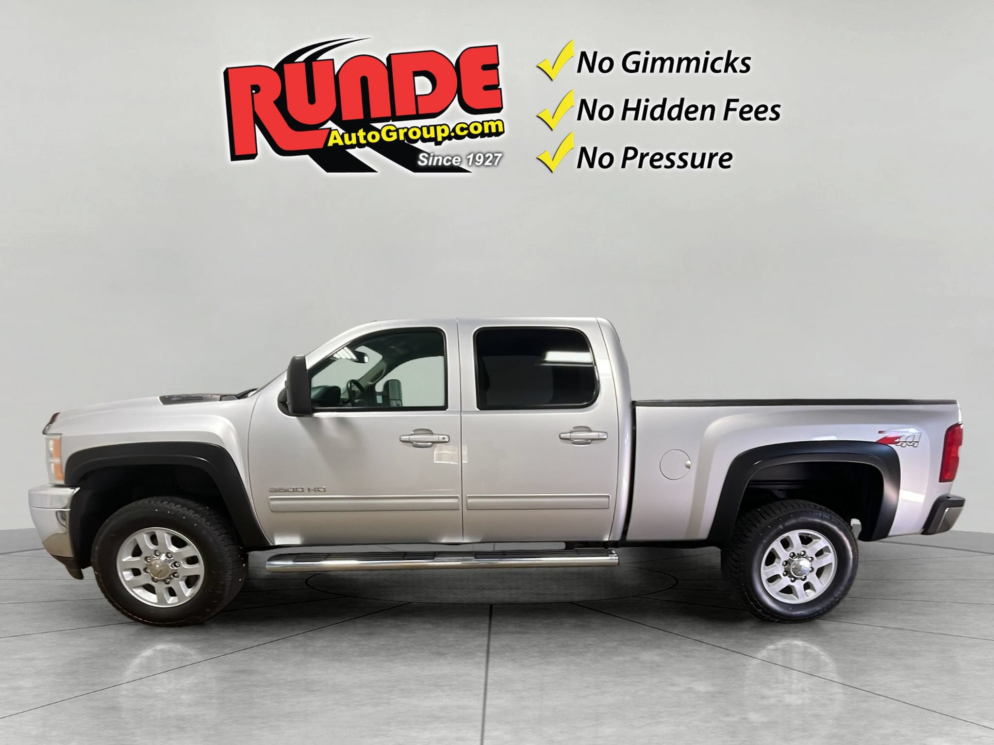 Used 2014 Chevrolet Silverado 3500 LTZ w/ LTZ Plus Package AWD/4WD image 3