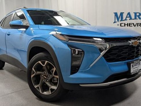 New 2026 Chevrolet Trax LT w/ Driver Confidence Package image 1