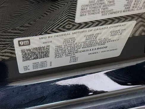 Used 2025 Chevrolet Silverado 1500 LT image 35