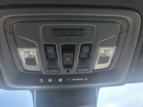 Certified 2025 Chevrolet Silverado 2500 ZR2 w/ Technology Package AWD/4WD image 36