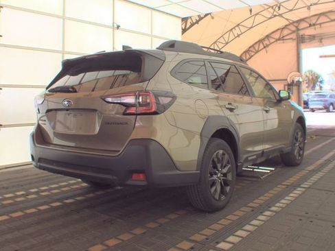 Used 2025 Subaru Outback Onyx Edition AWD/4WD image 4