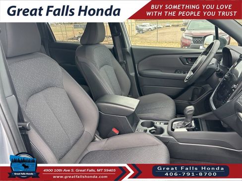 Used 2025 Subaru Forester Premium AWD/4WD image 32