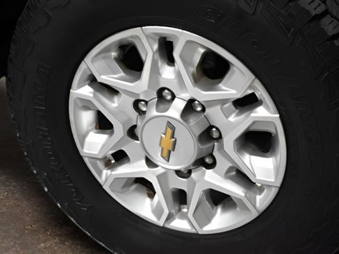 Used 2024 Chevrolet Silverado 2500 LTZ w/ LTZ Premium Texas Edition AWD/4WD image 6