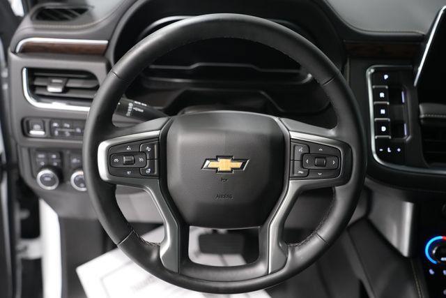 Used 2023 Chevrolet Tahoe Premier AWD/4WD image 16