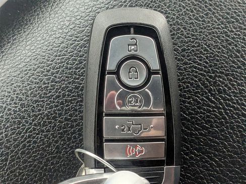 Used 2022 Ford F350 Lariat w/ Lariat Ultimate Package image 33